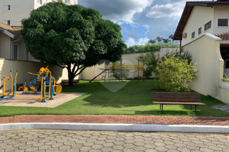Casa à venda com 5 suítes no condomínio Jardim São Felipe, Atibaia - SP