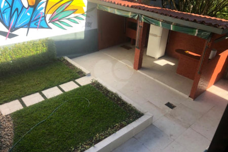 Casa de Vila à venda com 4 quartos, sendo 2 suítes, em Jardim dos Estados, São Paulo, SP