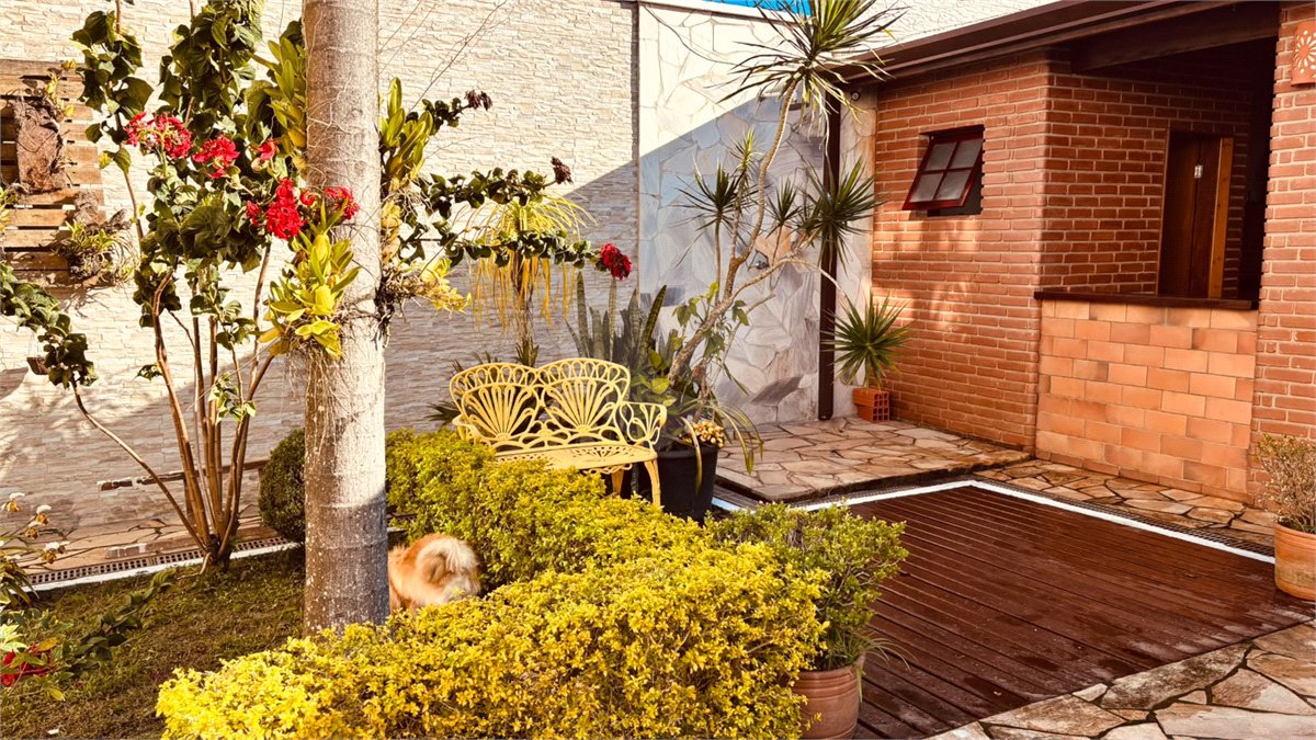 Sobrado à venda com 3 quartos, sendo 1 suíte, em Chácara Recanto Verde, Cotia, SP