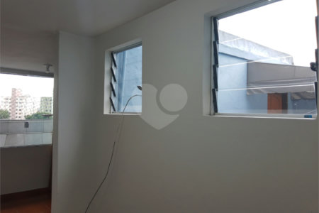 Sobrado à venda com 3 quartos, sendo 1 suíte, em Jardim Helga, São Paulo, SP