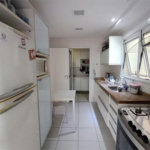 Apartamento Residencial à venda, Gonzaga, Santos - AP0695.