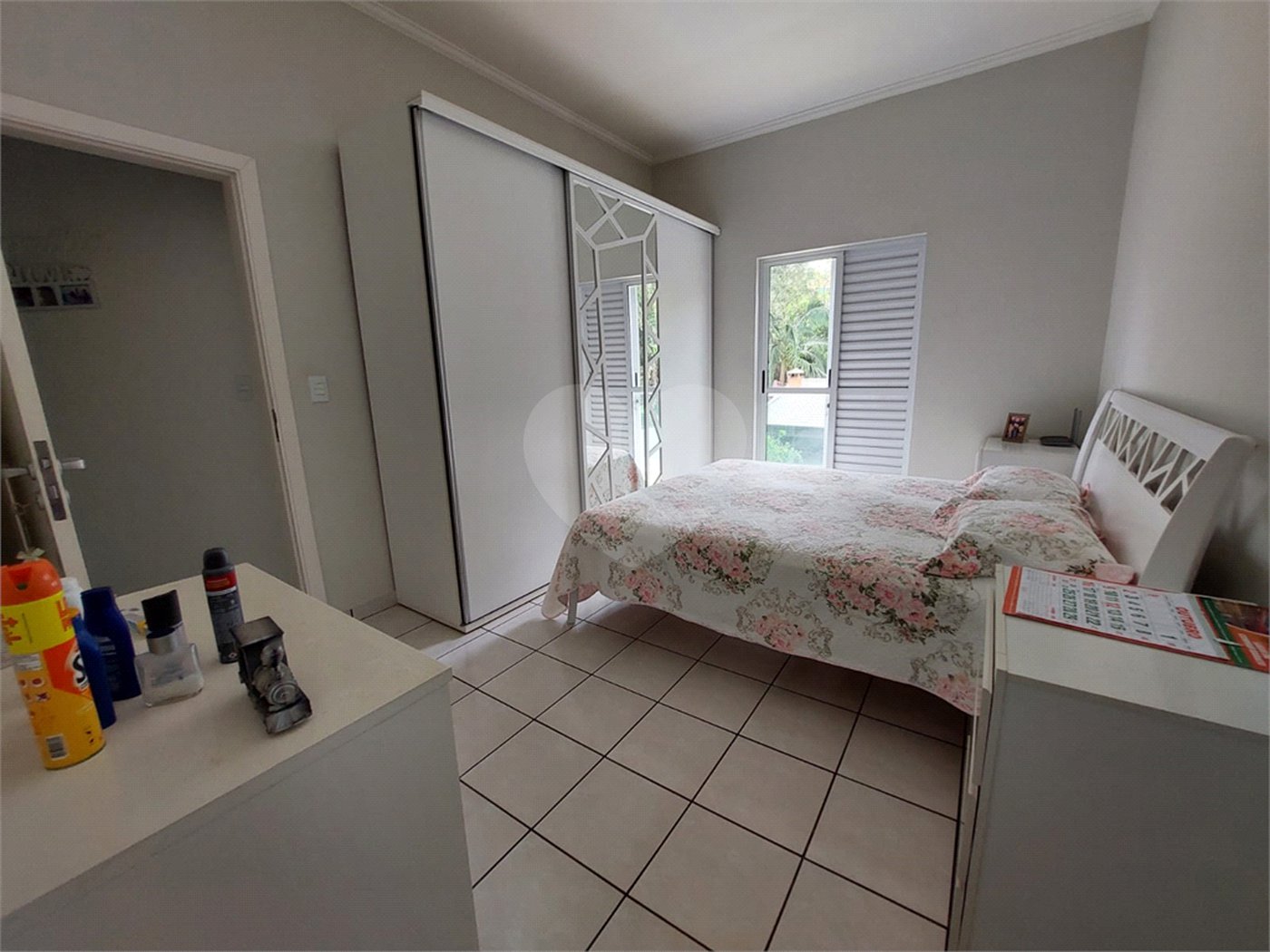 Casa à venda com 3 quartos, sendo 2 suítes, no Centro, Bom Jesus dos Perdões, SP