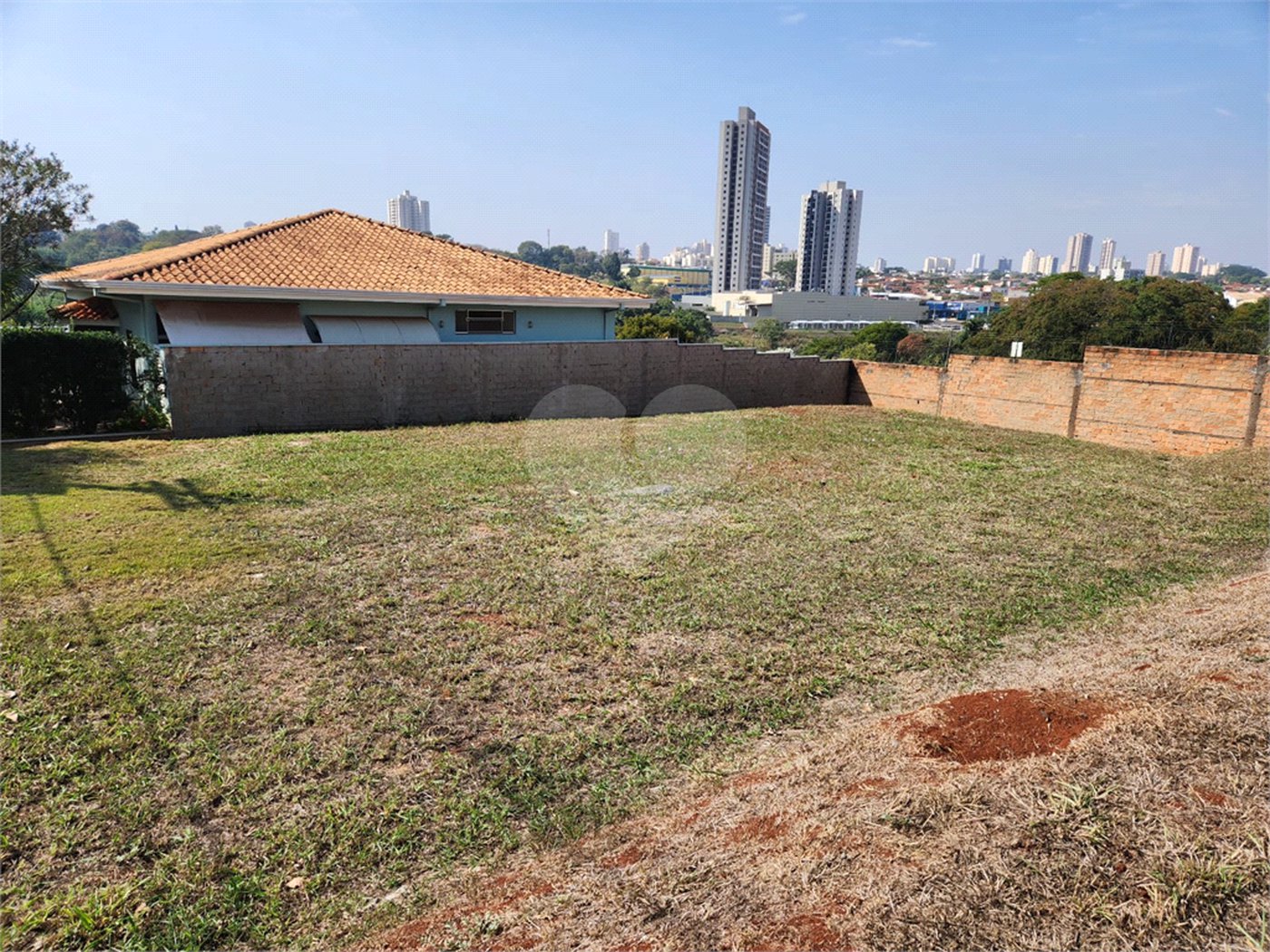 Terreno à venda em Altos do Jaraguá, Araraquara, SP