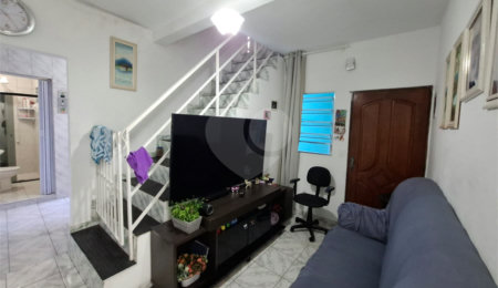 Sobrado à venda com 3 quartos, sendo 1 suíte,  em Tremembé, São Paulo, SP