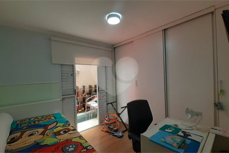 Sobrado à venda com 2 quartos, sendo 1 suíte, em Parque São Domingos, São Paulo, SP