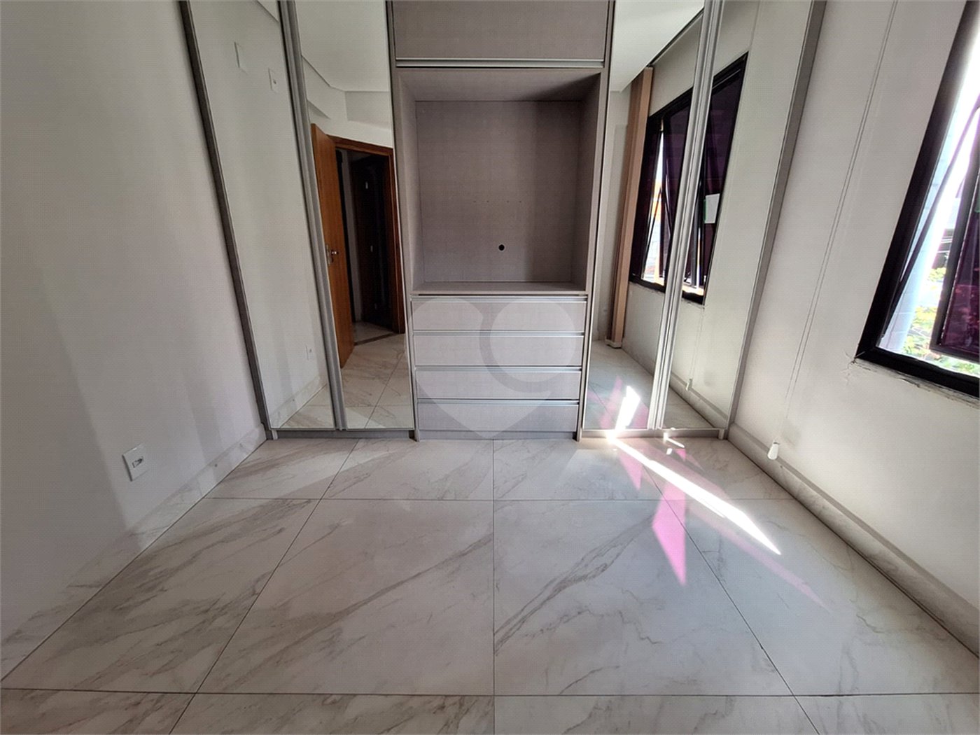 Apartamento à venda com 2 quartos em Jardim das Acácias, São Paulo, SP