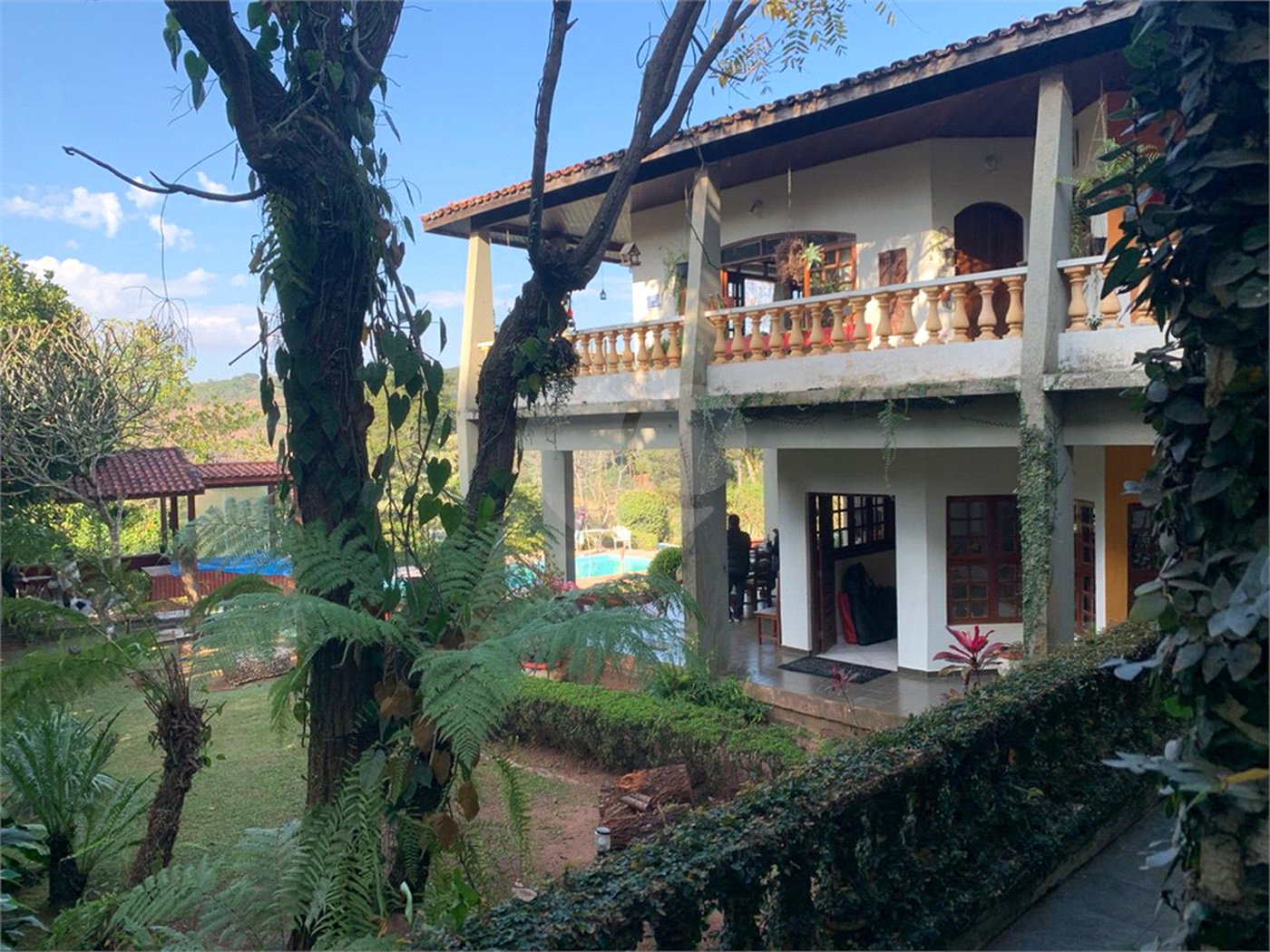 Casa à venda com 7 quartos, sendo 6 suítes, em Caceia, Mairiporã, SP