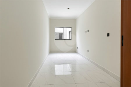 Casa de Vila à venda com 2 quartos, sendo 1 suíte, em Vila Nova Sorocaba, Sorocaba, SP