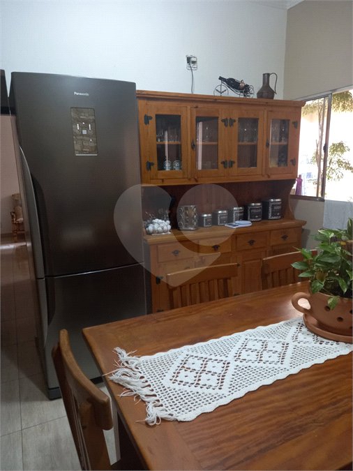 Casa à venda com 3 quartos, sendo 1 suíte, em Bosque, Vinhedo, SP