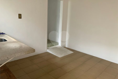 Casa à venda com 4 quartos em Vila Ipojuca, São Paulo, SP