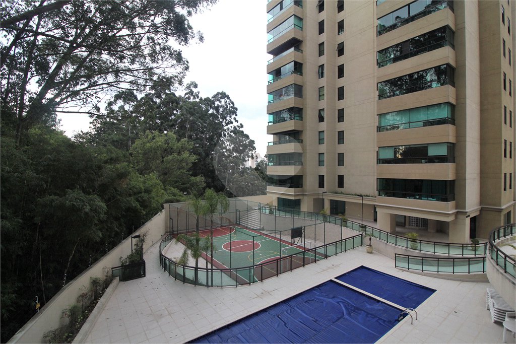 Apartamento à venda com 4 quartos, sendo 2 suítes, em Morumbi, São Paulo, SP