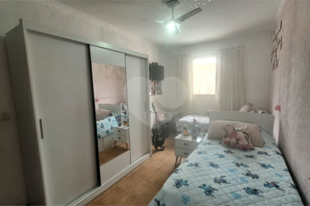 Casa à venda com 2 quartos em Vila Barcelona, Sorocaba, SP