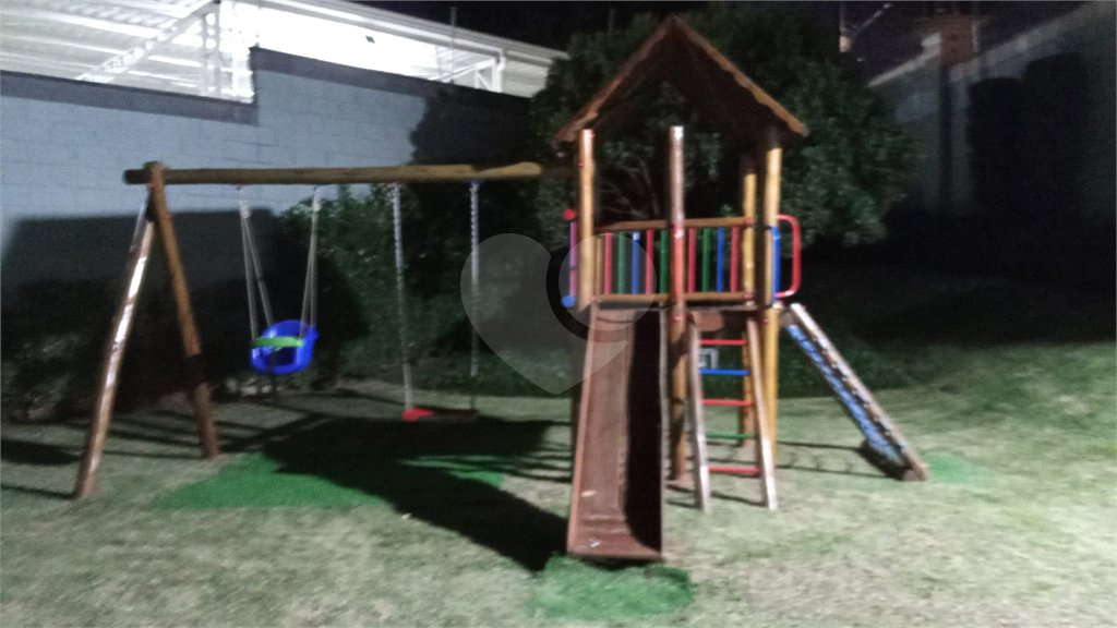 Casa à venda com 2 quartos no condomínio Amaryllis, Jundiaí - SP