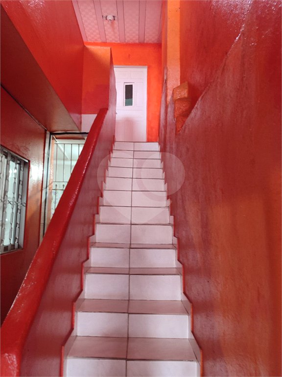 Sobrado à venda com 2 quartos, sendo 1 suíte, em Jardim Iporã, São Paulo, SP