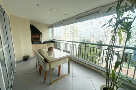 Apartamento à venda com 3 quartos, sendo 1 suíte, em Vila Andrade, São Paulo, SP