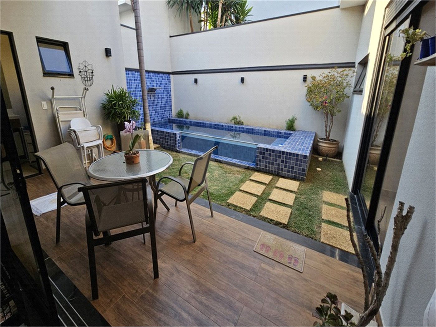 Casa à venda com 3 suítes no condomínio Jardim Residencial Dona Maria José, Indaiatuba - SP