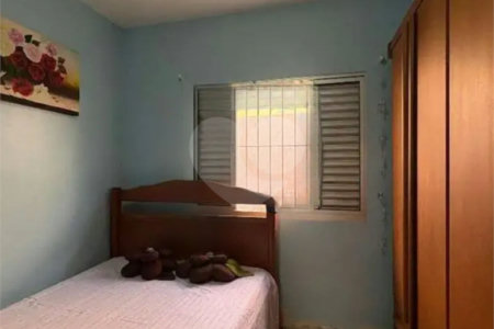 Casa à venda com 3 quartos em Vila dos Remédios, São Paulo, SP
