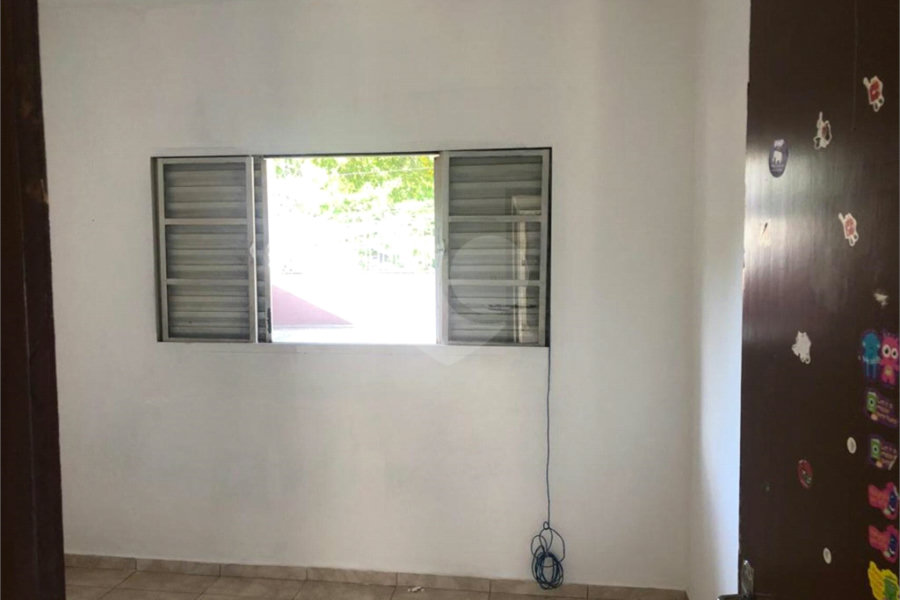 Sobrado à venda com 3 quartos, sendo 1 suíte,  em Serra da Cantareira, Mairiporã, SP
