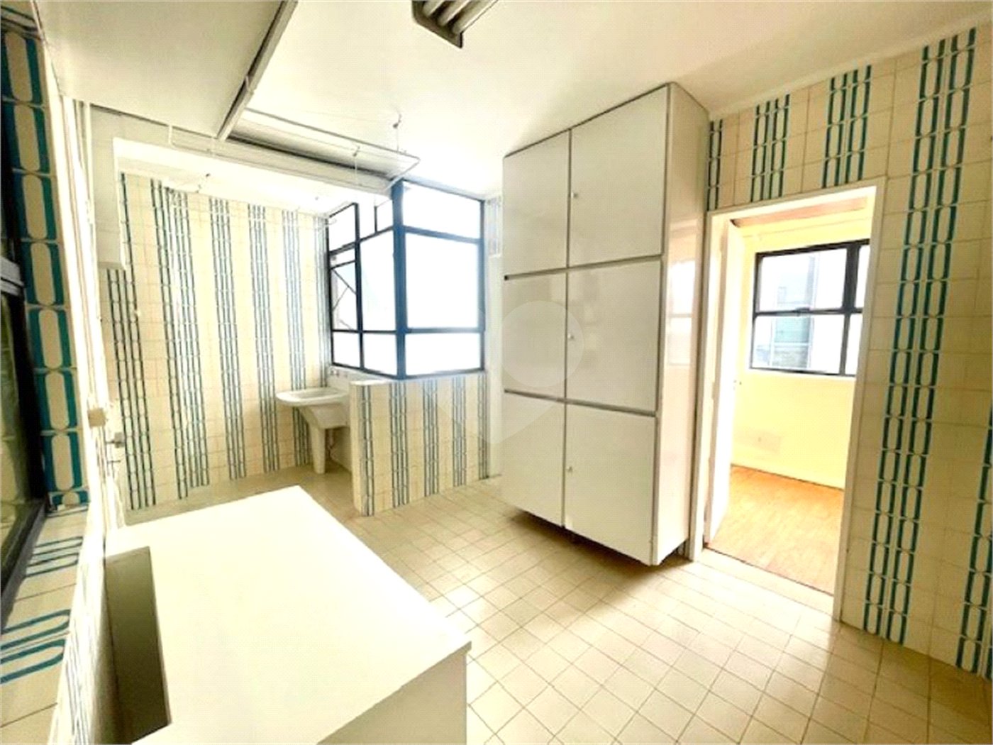 Apartamento à venda ou para alugar com 3 quartos, sendo 1 suíte, em Itaim Bibi, São Paulo, SP
