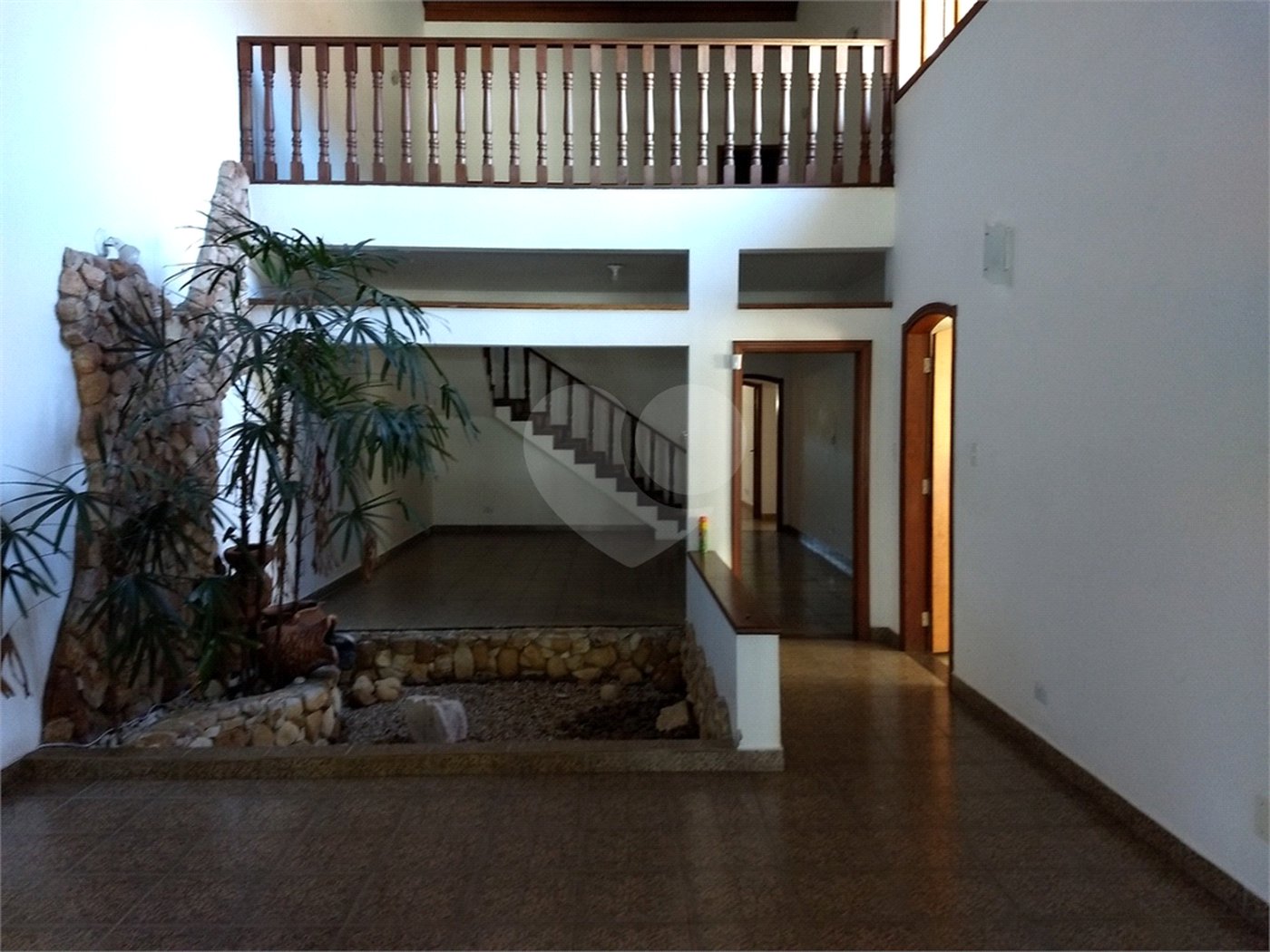 Sobrado à venda com 5 quartos, sendo 1 suíte, em Vila Esperia Ou Giglio, Atibaia, SP