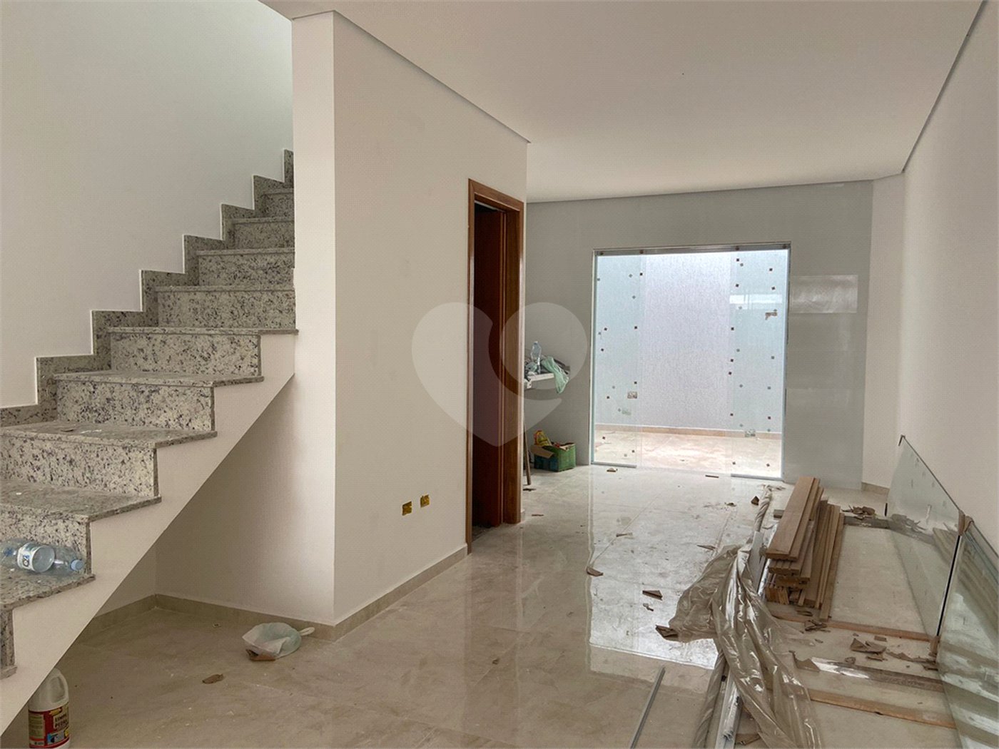 Sobrado à venda com 3 quartos, sendo 1 suíte, em Vila Medeiros, São Paulo, SP