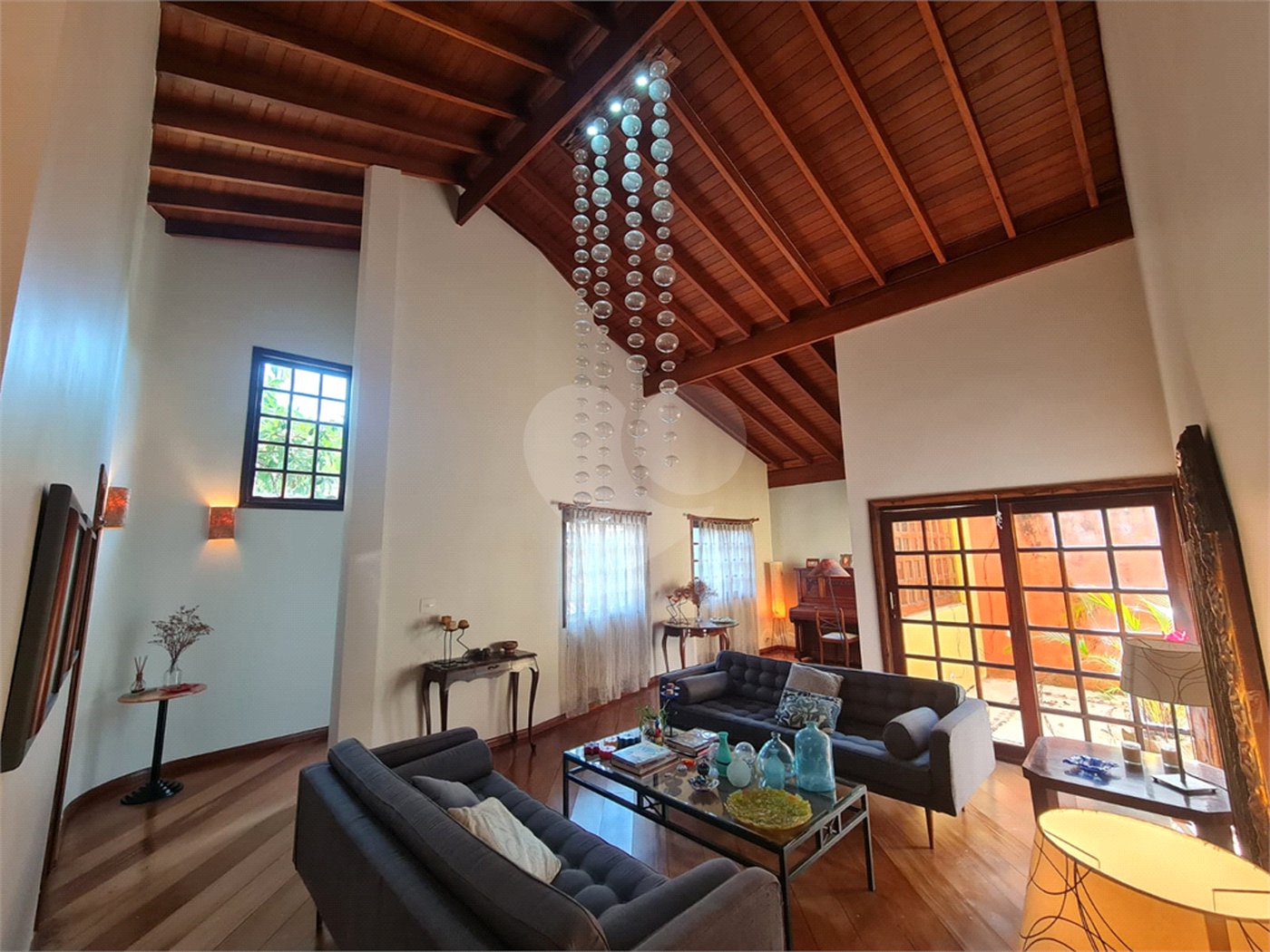 Casa Térrea à venda com 4 quartos, sendo 2 suítes, em Interlagos, São Paulo, SP