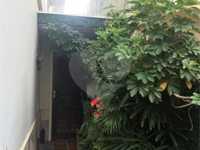 Sobrado à venda com 4 quartos, sendo 2 suítes,  em Parada Inglesa, São Paulo, SP