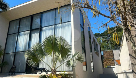 Casa à venda com 5 suítes no condomínio Tamboré II, Santana de Parnaíba - SP