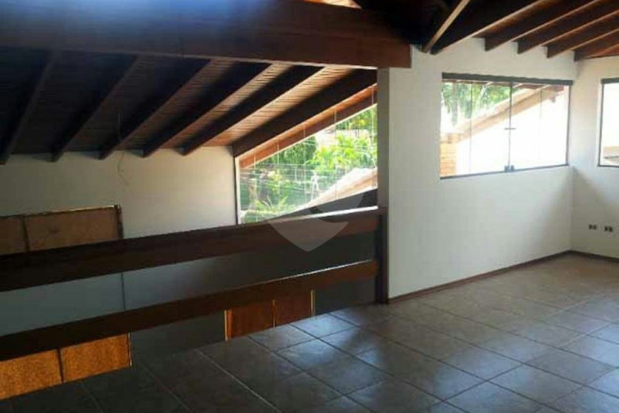 Sobrado à venda com 4 quartos, sendo 2 suítes, em Jardim Floresta, São Paulo, SP