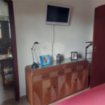 Apartamento à venda com 3 quartos, sendo 1 suíte,  em Enseada, Guarujá, SP