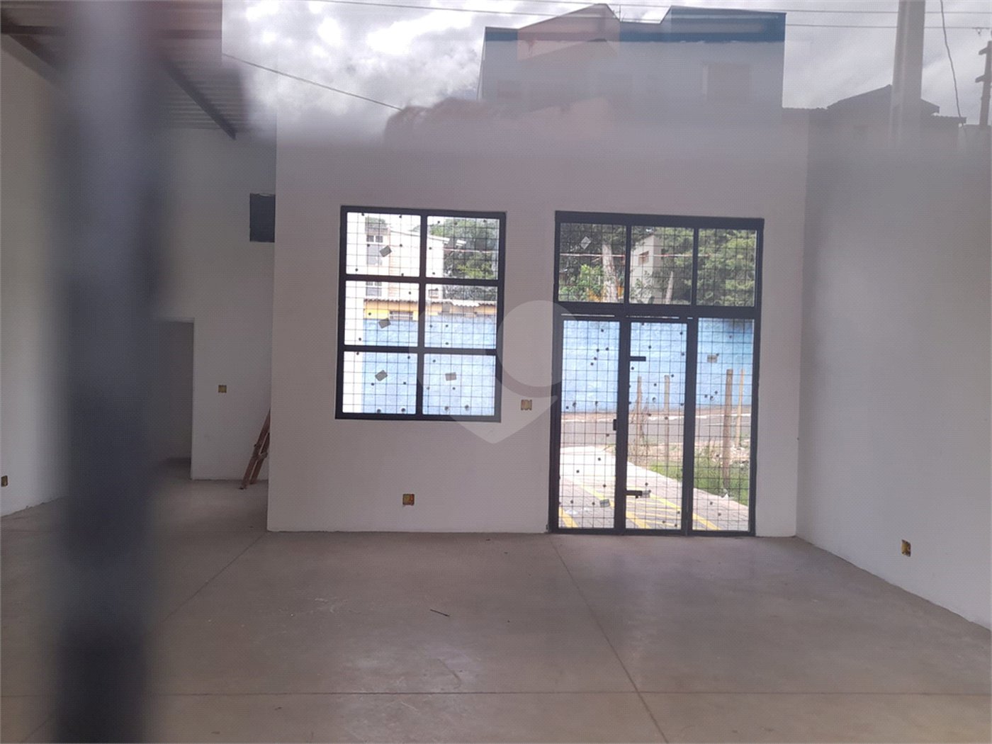 Imóvel Comercial na Rua Miguel Petroni – Localização Estratégica em Frente ao Campus da USP 1