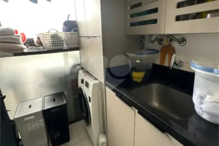 Apartamento à venda com 3 suítes em Campo Belo, São Paulo, SP