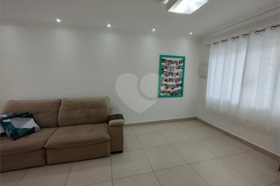 Sobrado à venda com 3 quartos, sendo 1 suíte, em Horto, São Paulo, SP