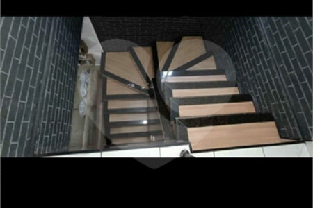 Sobrado à venda com 2 quartos, sendo 1 suíte, em Jardim Monte Cristo, Suzano, SP