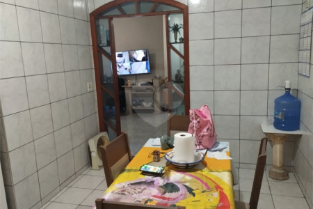 Casa à venda com 3 quartos, sendo 1 suíte, em Vila São João, Guarulhos, SP