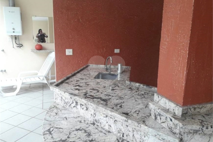 Sobrado à venda com 6 quartos, sendo 2 suítes, em Horto Florestal, São Paulo, SP
