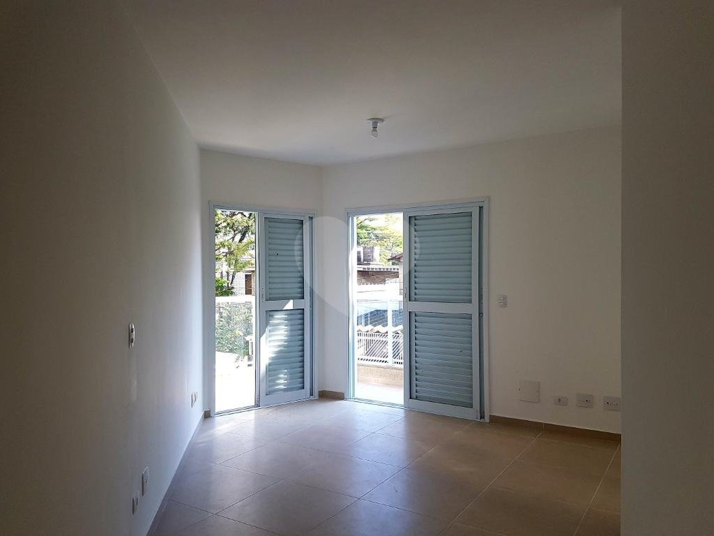 Sobrado à venda com 3 quartos, sendo 1 suíte,  em Jardim Prudência, São Paulo, SP