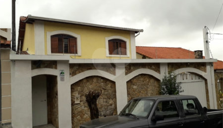 Sobrado à venda com 4 quartos em Tremembé, São Paulo, SP