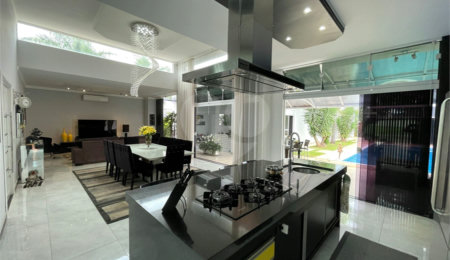 Casa à venda com 3 suítes no condomínio Village Ipanema I, Araçoiaba da Serra - SP