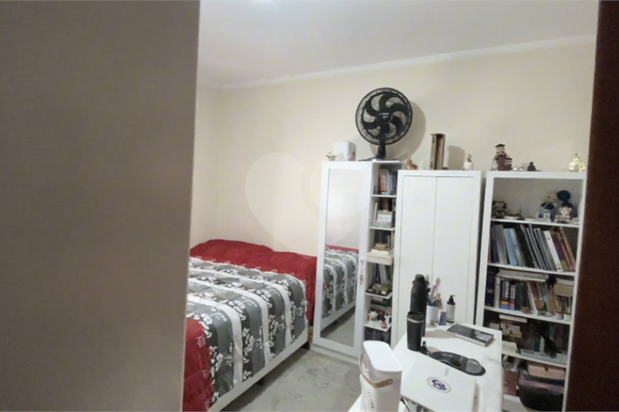 Casa à venda com 4 quartos, sendo 2 suítes, em Jardim Guanca, São Paulo, SP