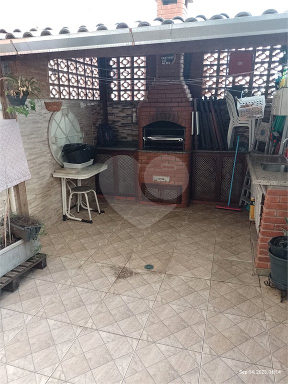 Casa à venda com 2 quartos em Vila Guedes, São Paulo, SP