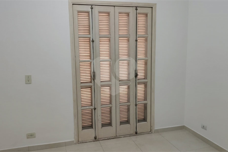 Casa à venda com 2 suítes no condomínio Village Palmas, São Paulo - SP