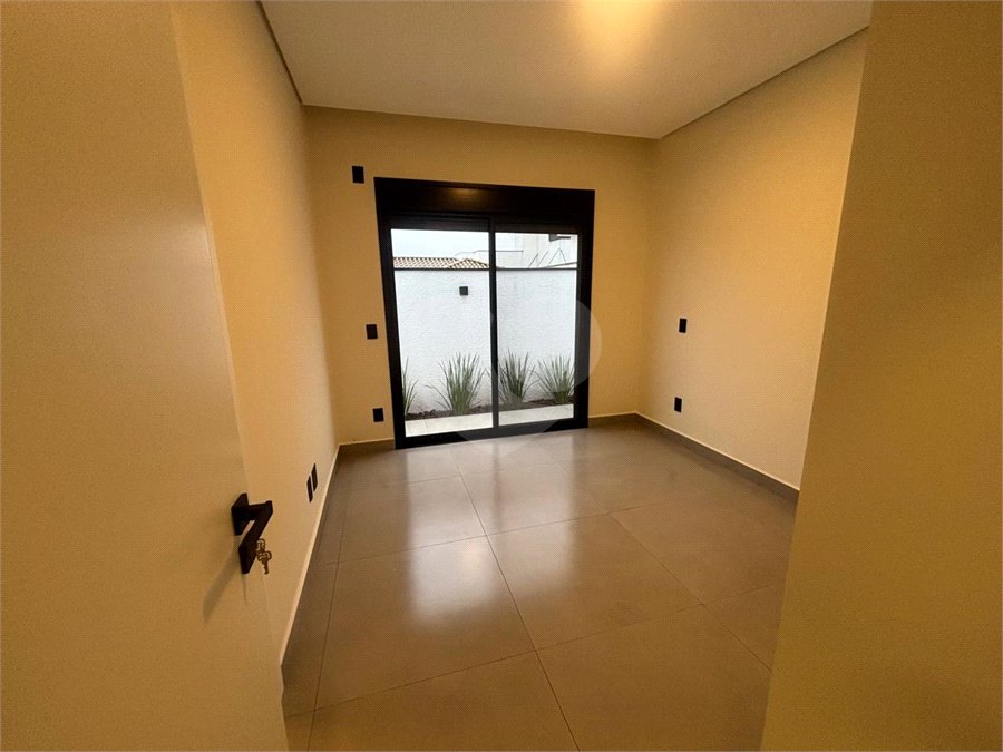 Casa à venda com 3 suítes no condomínio Residencial Chácara Ondina, Sorocaba - SP
