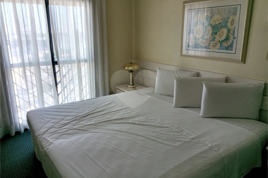 Flat à venda com 1 suíte em Santana, São Paulo, SP