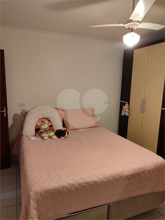 Sobrado à venda com 2 quartos, sendo 1 suíte, em Jardim Iporã, São Paulo, SP