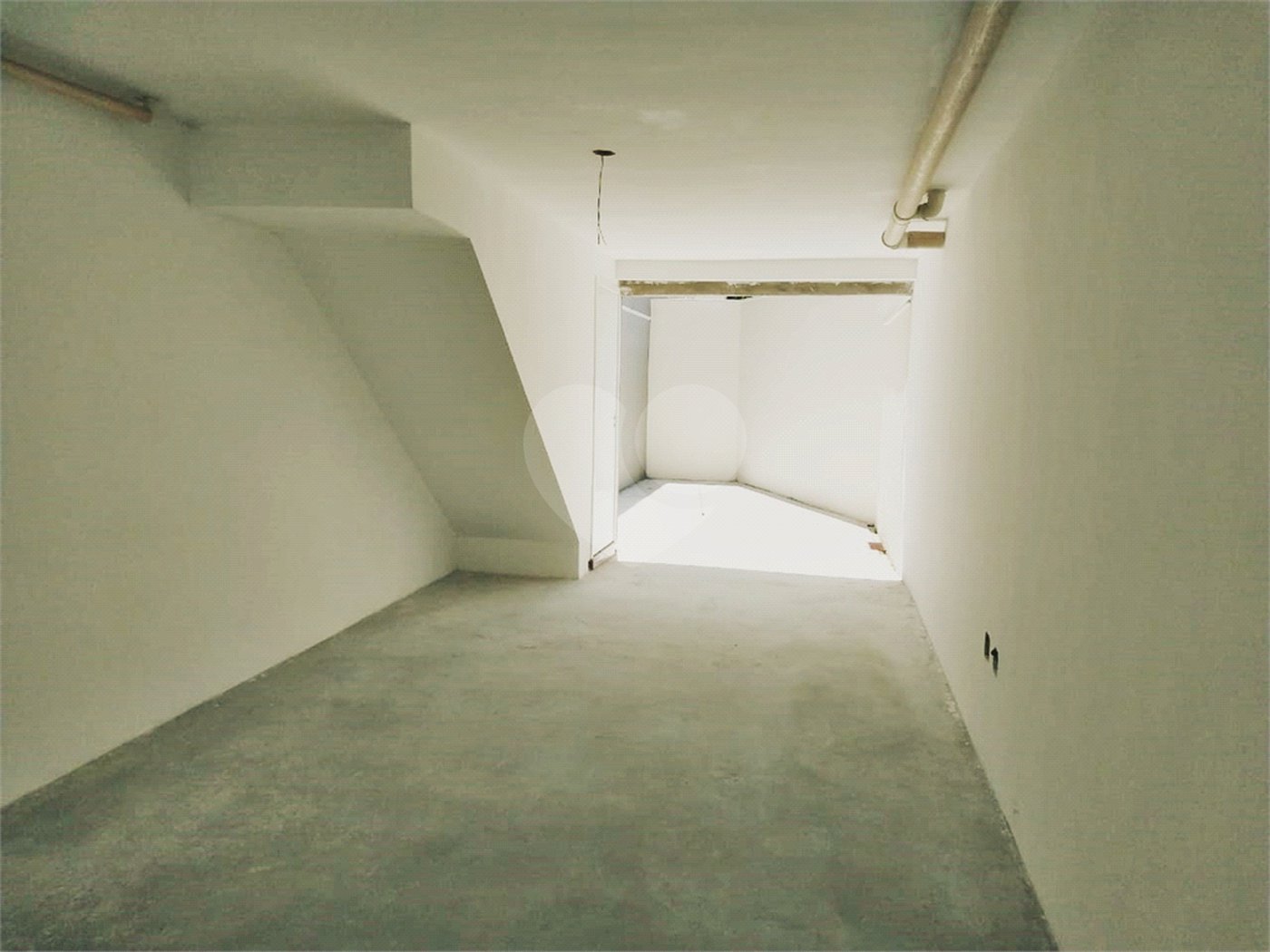 Casa à venda com 2 quartos, sendo 1 suíte, no condomínio Tanque Velho, São Paulo - SP