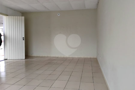 Sobrado à venda com 3 quartos, sendo 1 suíte,  em Jardim Jabaquara, São Paulo, SP