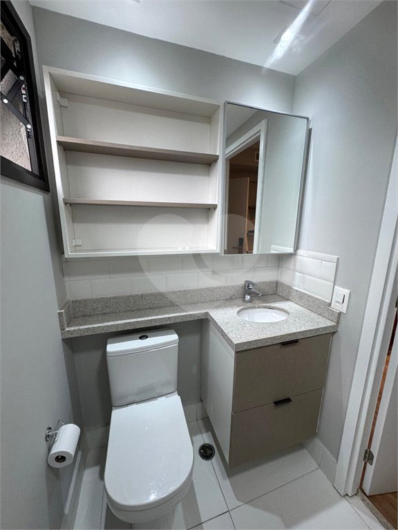 STUDIO EM MOEMA COM 1DORM AR CONDICIONADO EM MOEMA