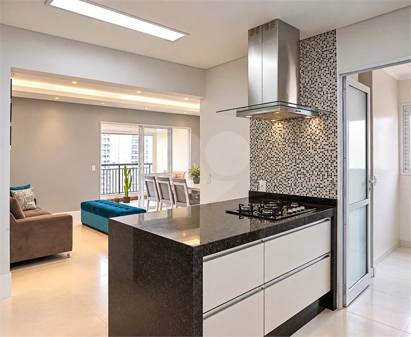 Apartamento mobiliado de 106 m² no Centro de São Bernardo, com 3 dormitórios, suíte, 3 vagas, vista livre e condomínio com lazer completo.