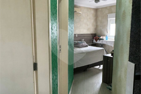 Casa à venda com 6 suítes no condomínio Arujá V, Arujá - SP